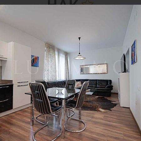 A Lovely 2 Bedroom Apartment In The Heart Of סופיה מראה חיצוני תמונה