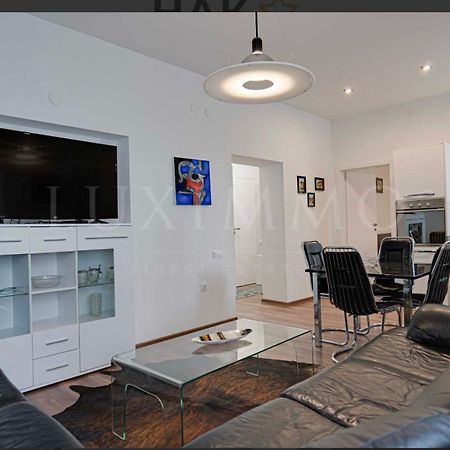 A Lovely 2 Bedroom Apartment In The Heart Of סופיה מראה חיצוני תמונה